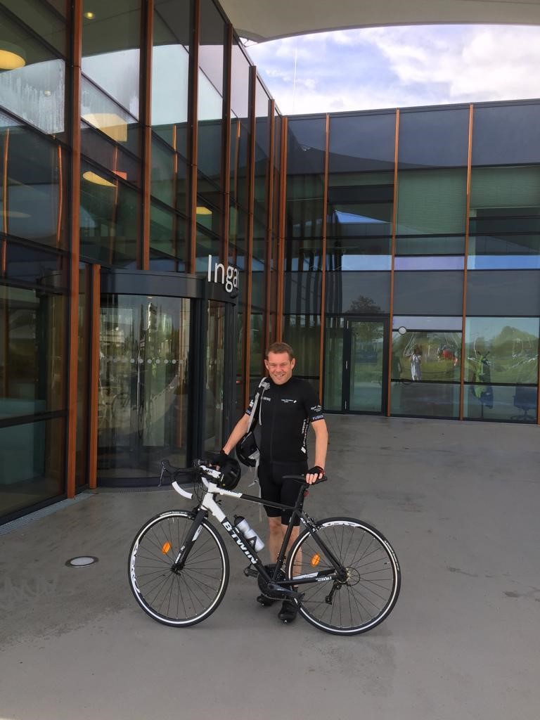 Charles op de fiets bij HollandPTC